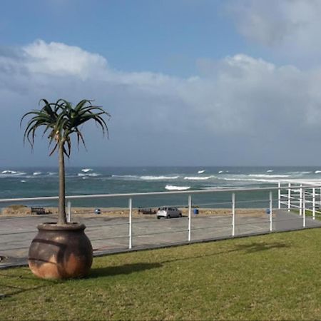 Kelly'S Beachfront Apartments Port Alfred Bagian luar foto