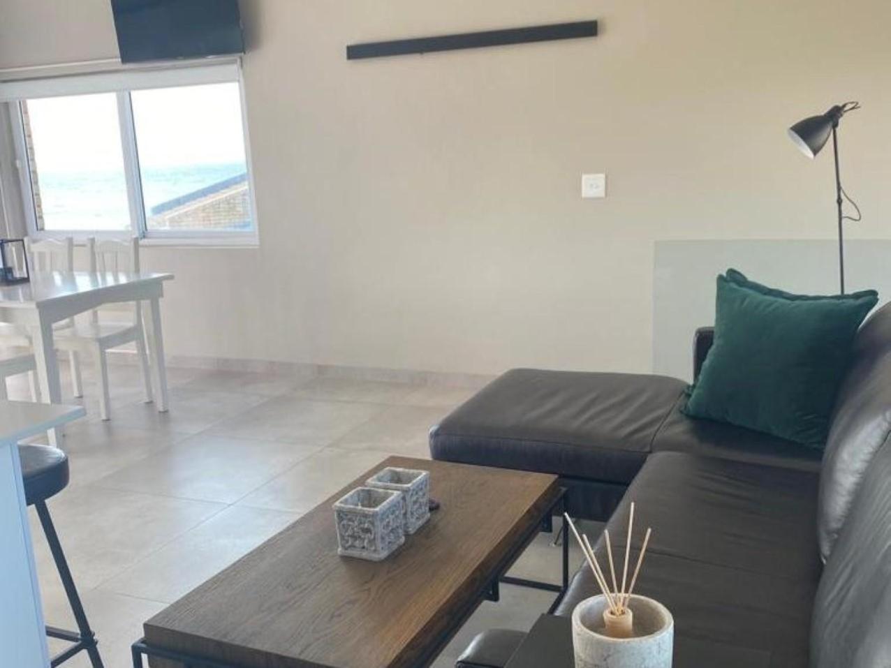 Kelly'S Beachfront Apartments Port Alfred Ruang foto